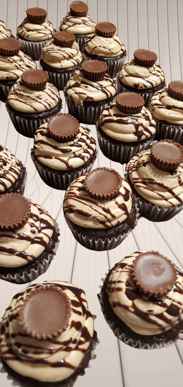 Chocolate Cupcake Peanut Butter Topping